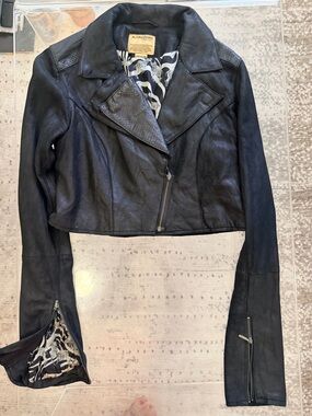 Alpinestars Black Cropped Leather Moto Jacket with silk Lining